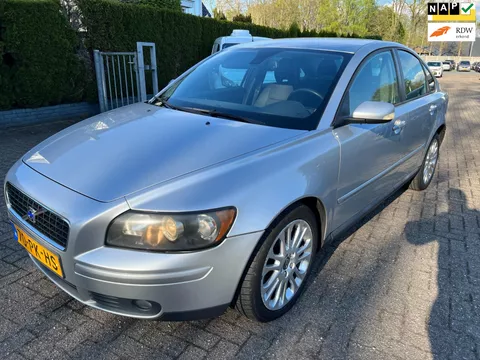 Volvo S40 2.4i Elite ECC CRUISE APK 2-2026